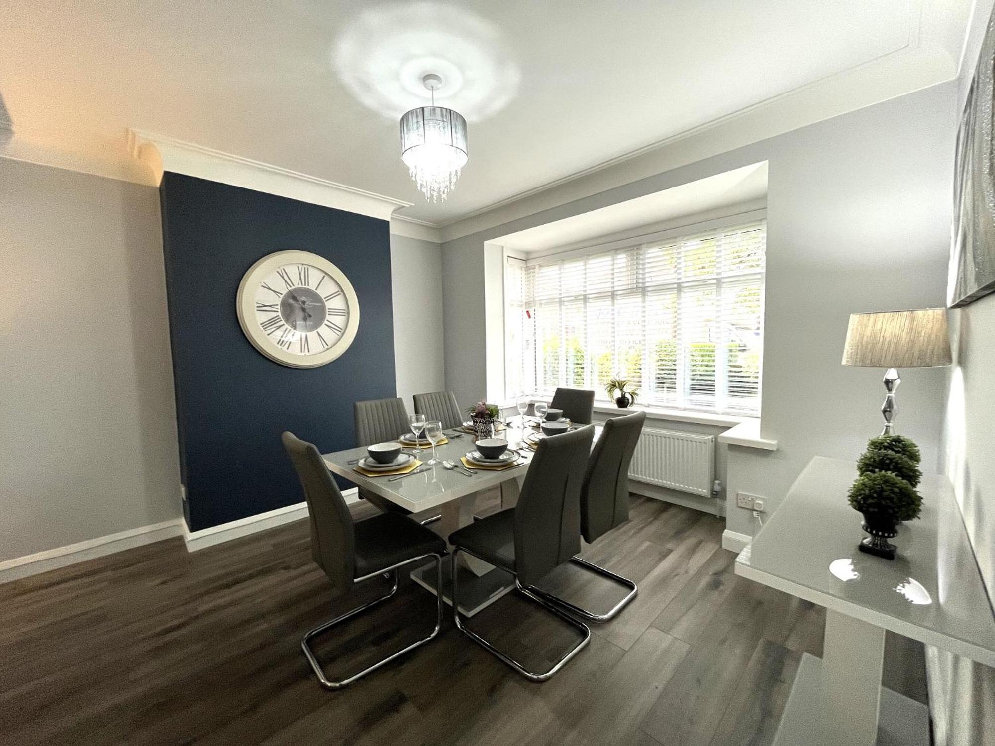 Modern 3-bed Stay-away-home Sleeps 6 Nr Casa de férias Manchester